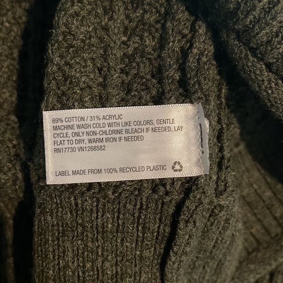 Universal Thread sweater - Picture 9 of 9